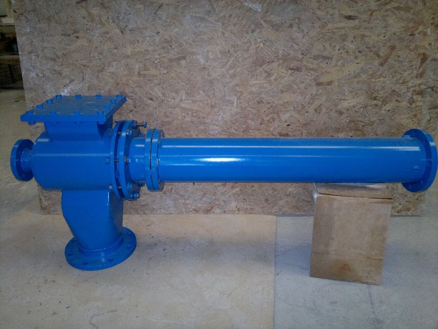 Injector and rotary valves in technical ceramic